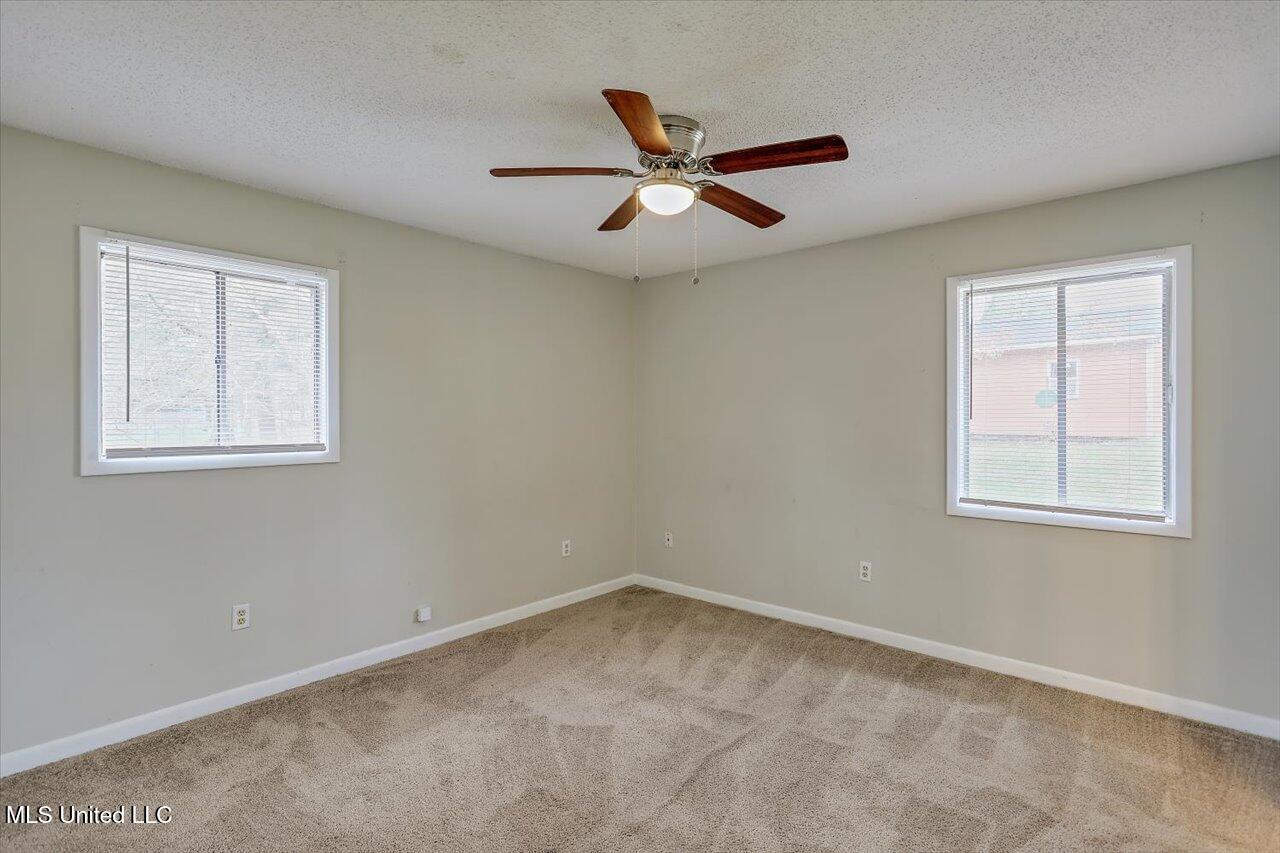 126 Mayfair Drive Jackson, MS 39212 - Photo 7 of 34 17-126 Mayfair Dr