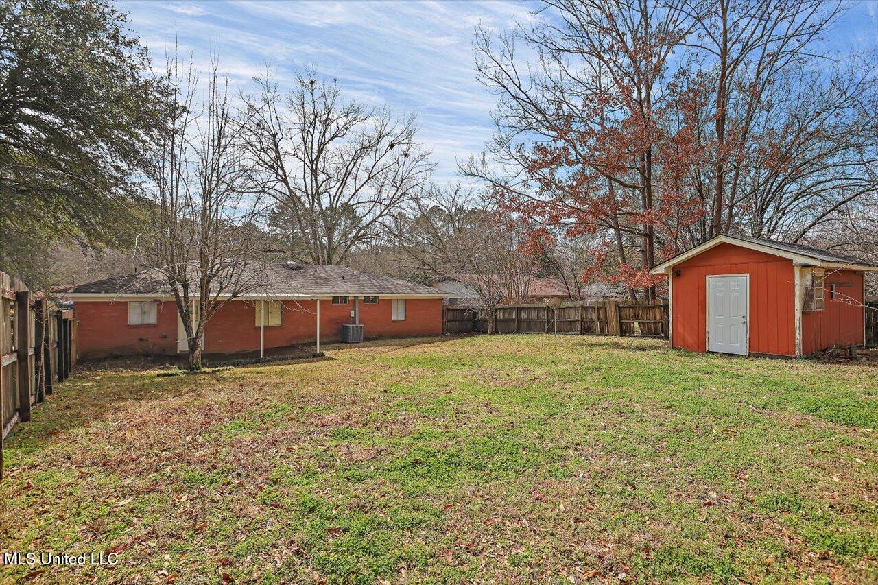126 Mayfair Drive Jackson, MS 39212 - Photo 10 of 34 28-126 Mayfair Dr
