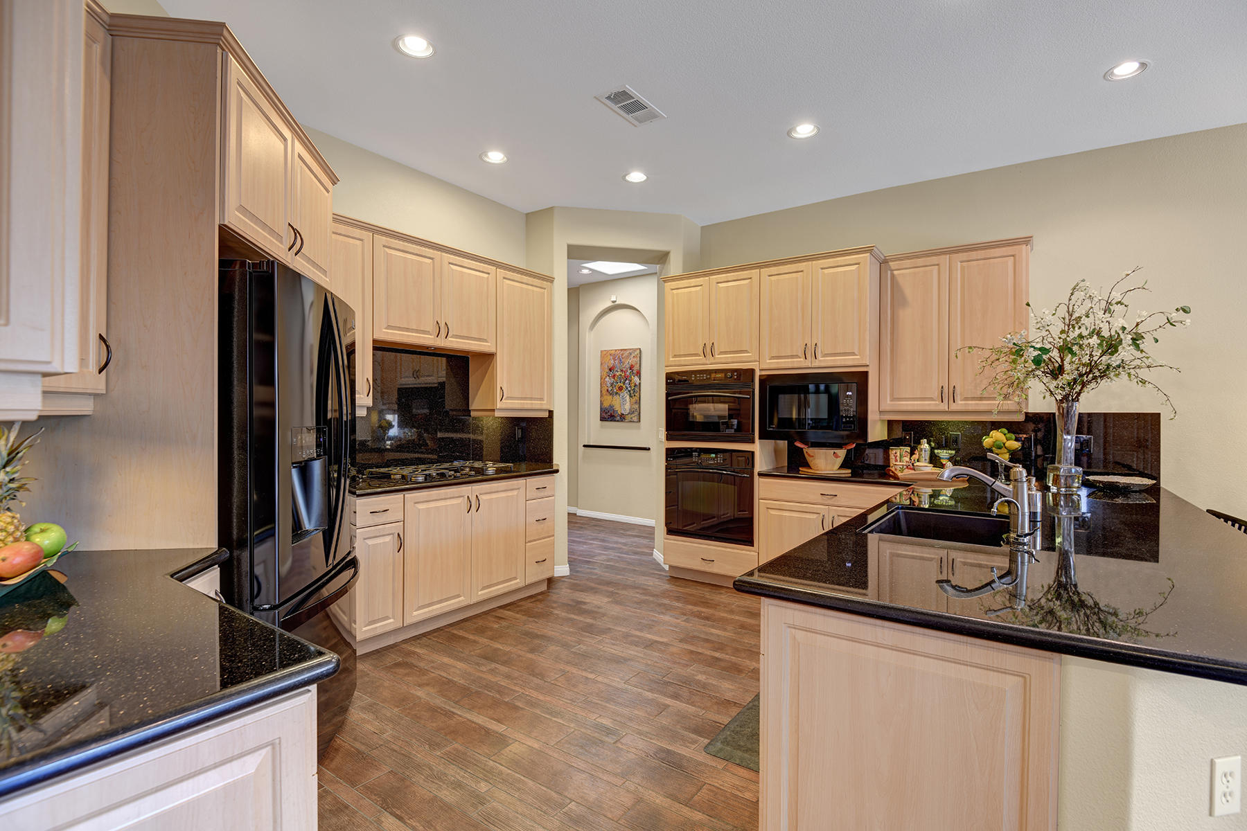 19 Orleans Road Rancho Mirage, CA 92270 - Photo 8 of 32 KITCHEN THROUGH MLS