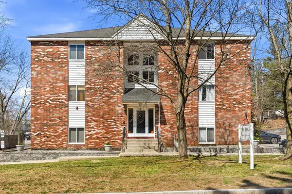 $285,000 | 212 Fisher Street, Unit A15, North Attleboro, MA 02760