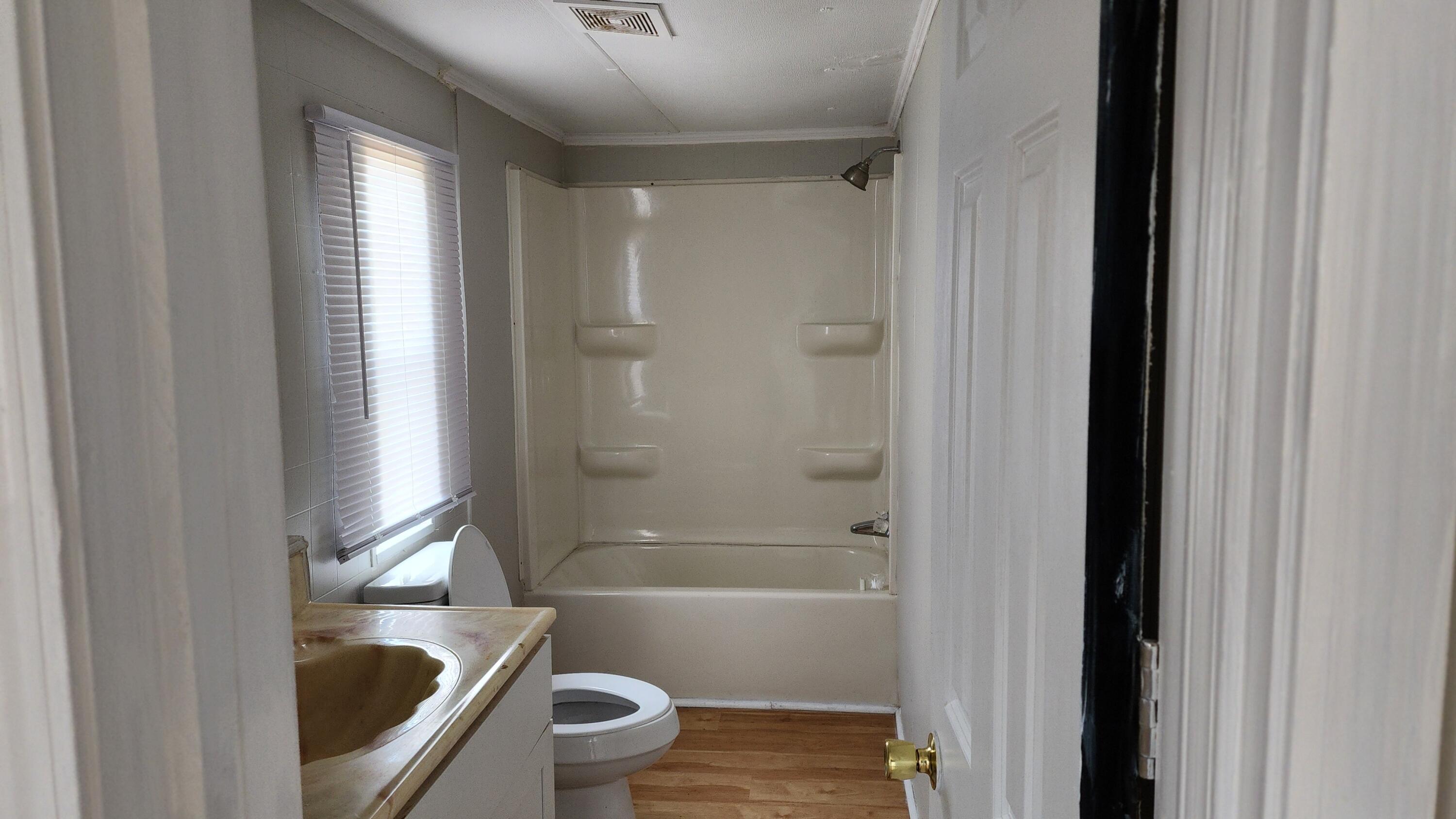 109 Oak Street St. Stephen, SC 29479 - Photo 11 of 20 20250113_092248