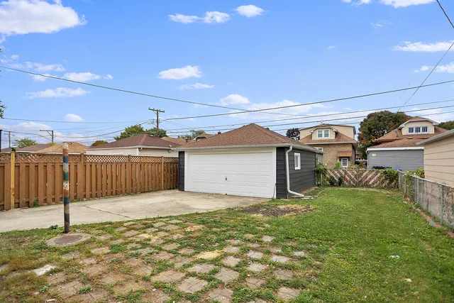 a view of a house with a outdoor space