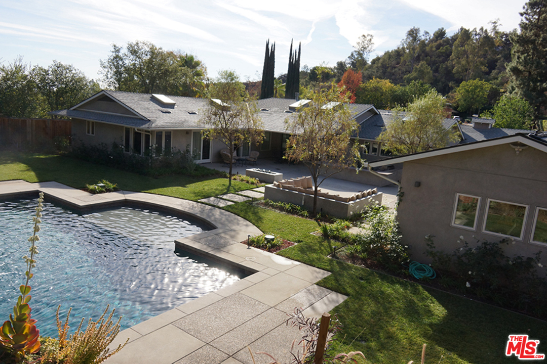 1585 Pegfair Estates Drive Pasadena, CA 91103 - Photo 4 of 7