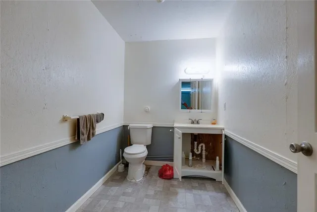 $450,000 | 1888 Northwest 200th Road, Kingsville, MO 64061