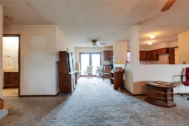 $450,000 | 1888 Northwest 200th Road, Kingsville, MO 64061