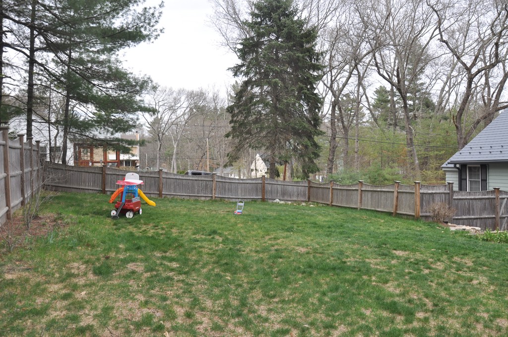 4 Larson Road Wilmington, MA 01887 - Photo 9 of 26 Gallery Image 9