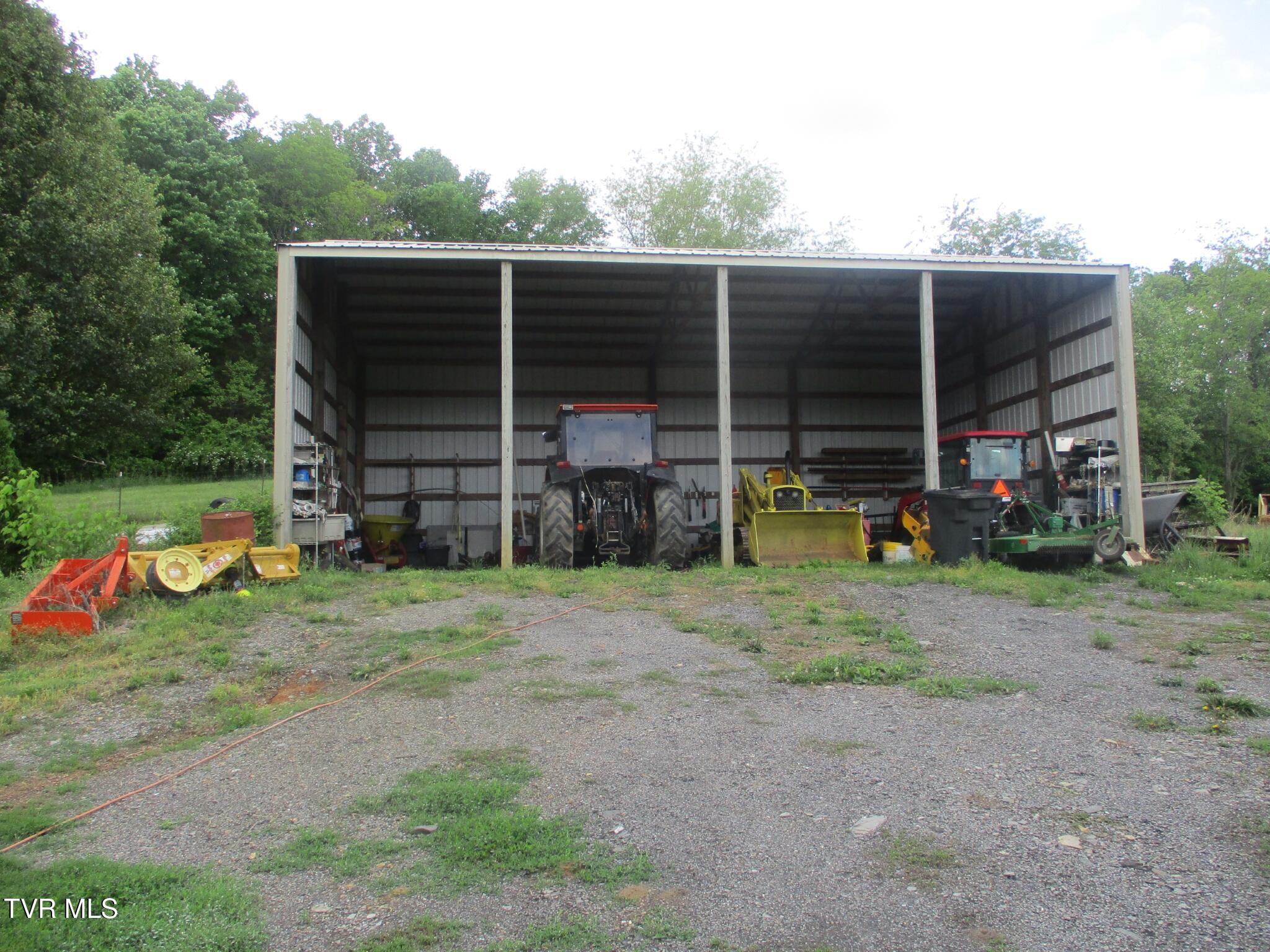 143 Fordtown Road Fall Branch, TN 37656 - Photo 67 of 91 4-STALL SHED