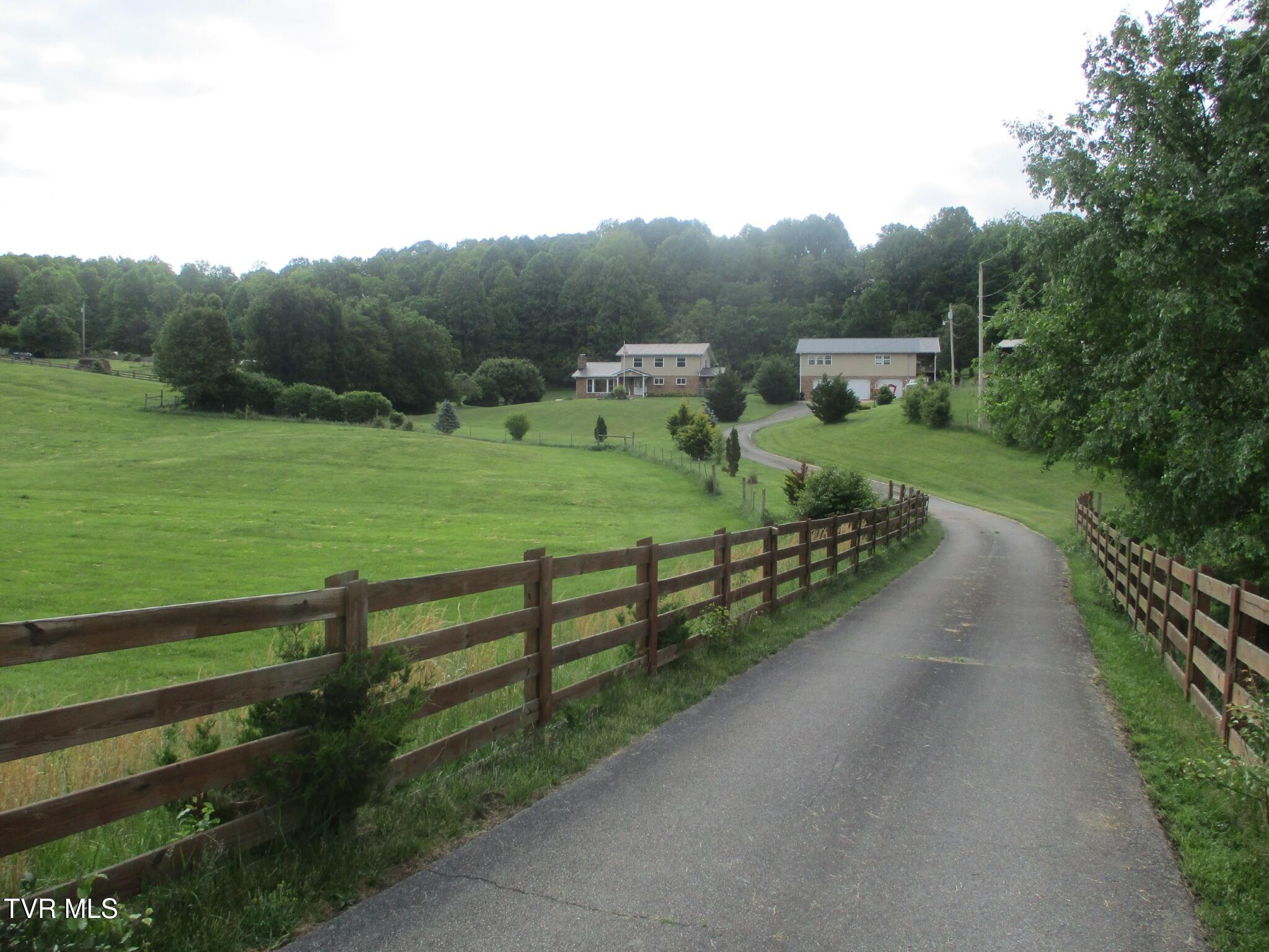 143 Fordtown Road Fall Branch, TN 37656 - Photo 90 of 91 25 IMG_9260