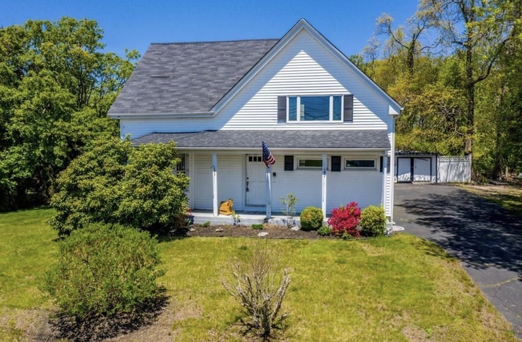 820 Wilson Road Fall River, MA 02720 - Photo 1 of 41 Gallery Image 1