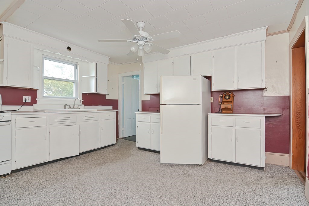 820 Wilson Road Fall River, MA 02720 - Photo 22 of 41 Gallery Image 22