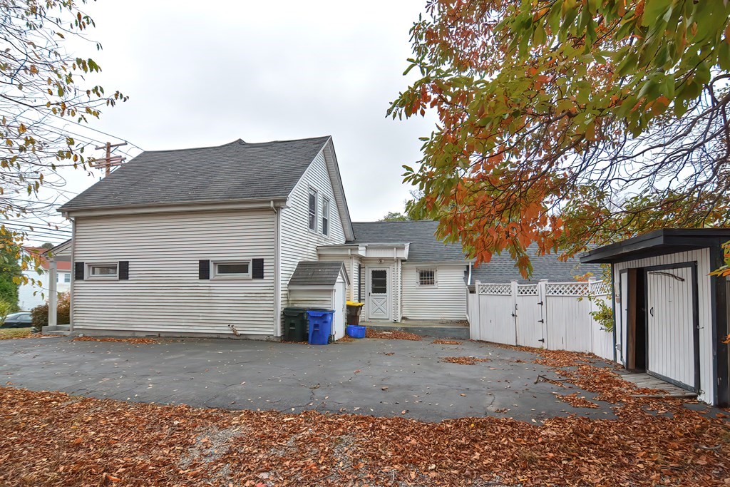 820 Wilson Road Fall River, MA 02720 - Photo 8 of 41 Gallery Image 8