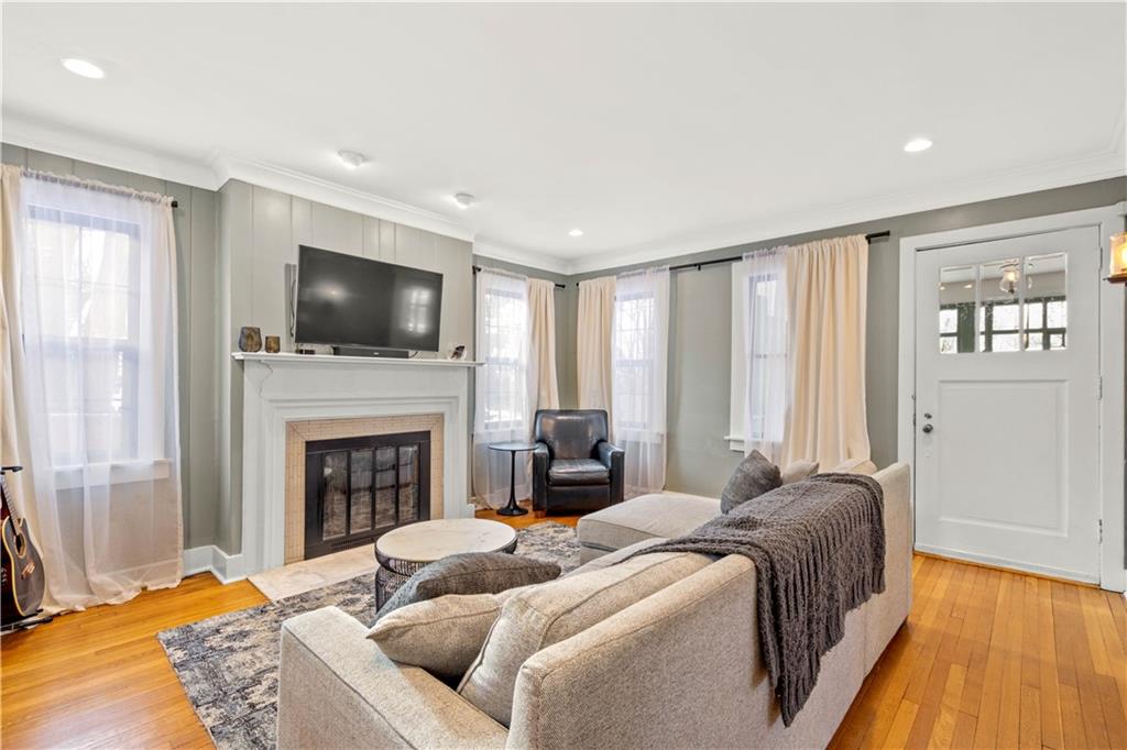 2 Wellington Road Pittsburgh, PA 15221 - Photo 6 of 25 Gallery Image 6
