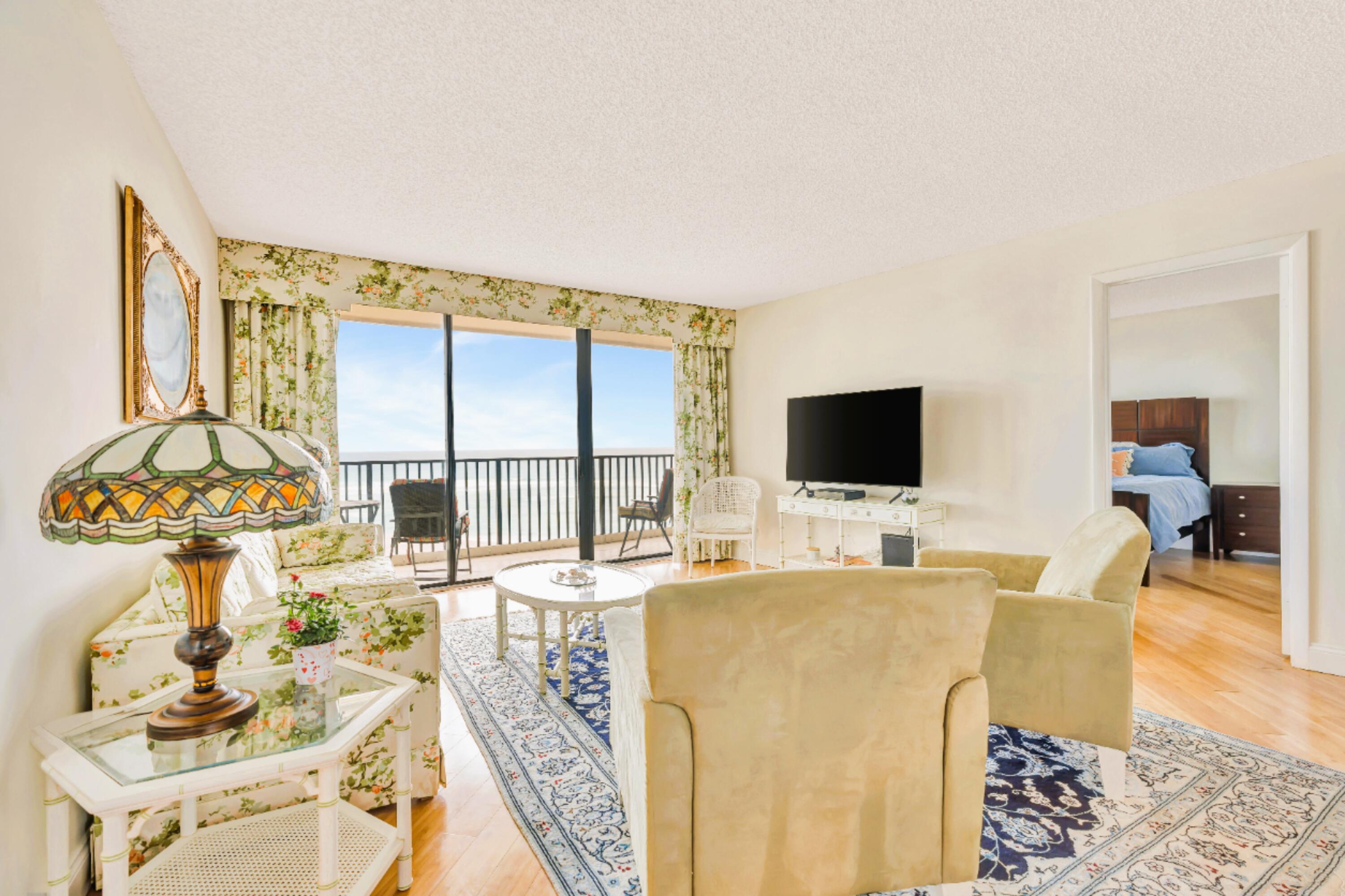 300 Ocean Trail Way, Unit 1008 Jupiter, FL 33477 - Photo 15 of 24 liv light