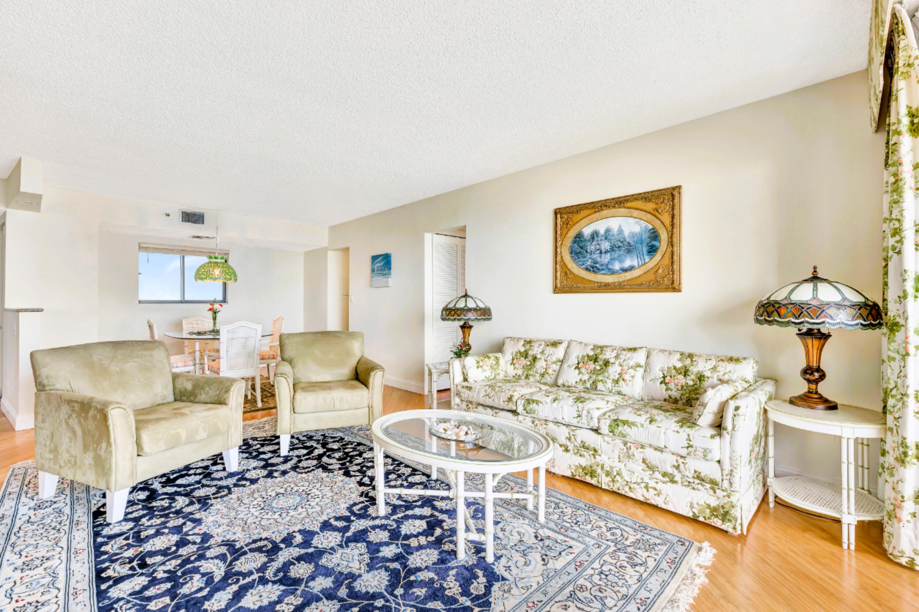 300 Ocean Trail Way, Unit 1008 Jupiter, FL 33477 - Photo 17 of 24 living kitch
