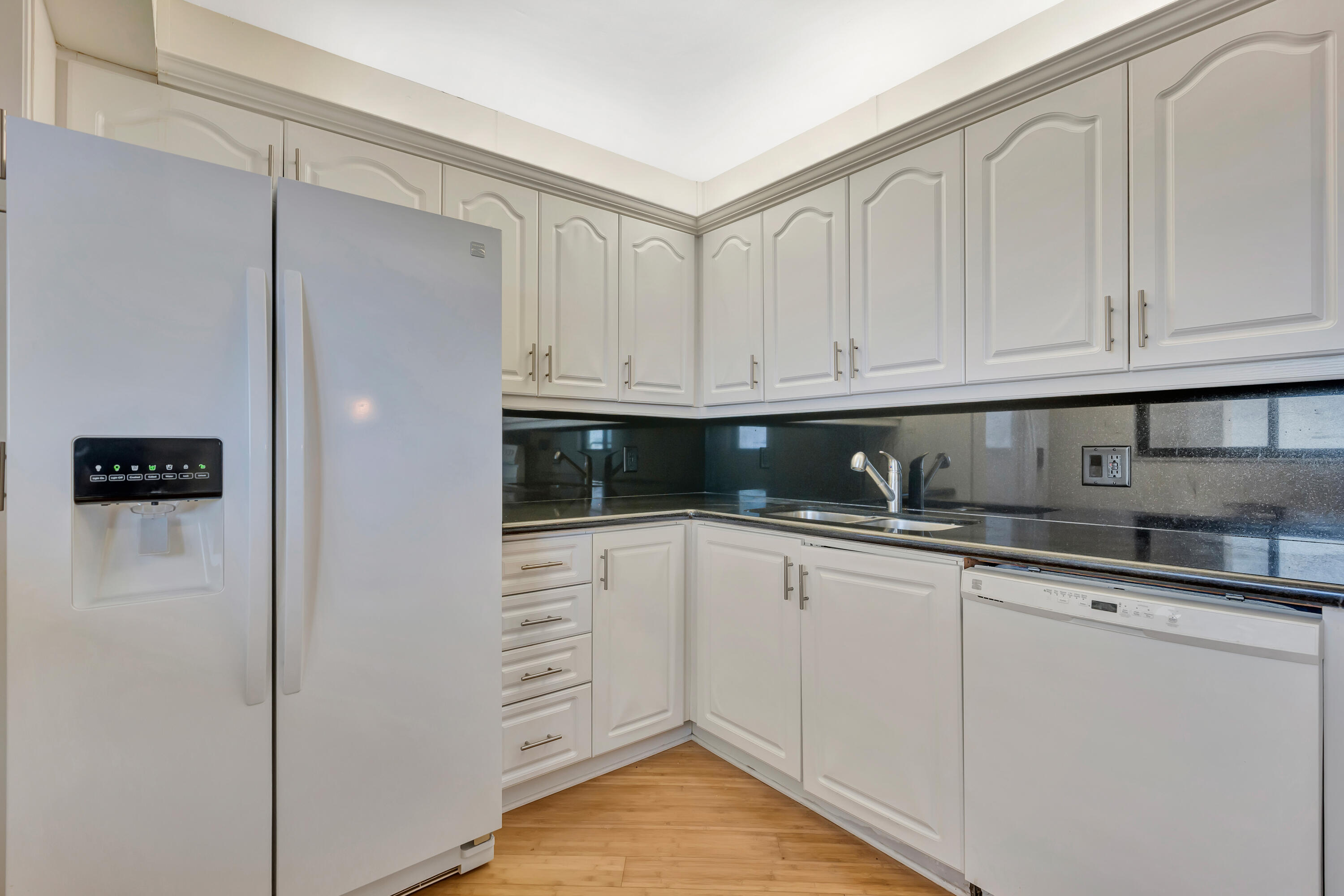300 Ocean Trail Way, Unit 1008 Jupiter, FL 33477 - Photo 8 of 24 kitchen3