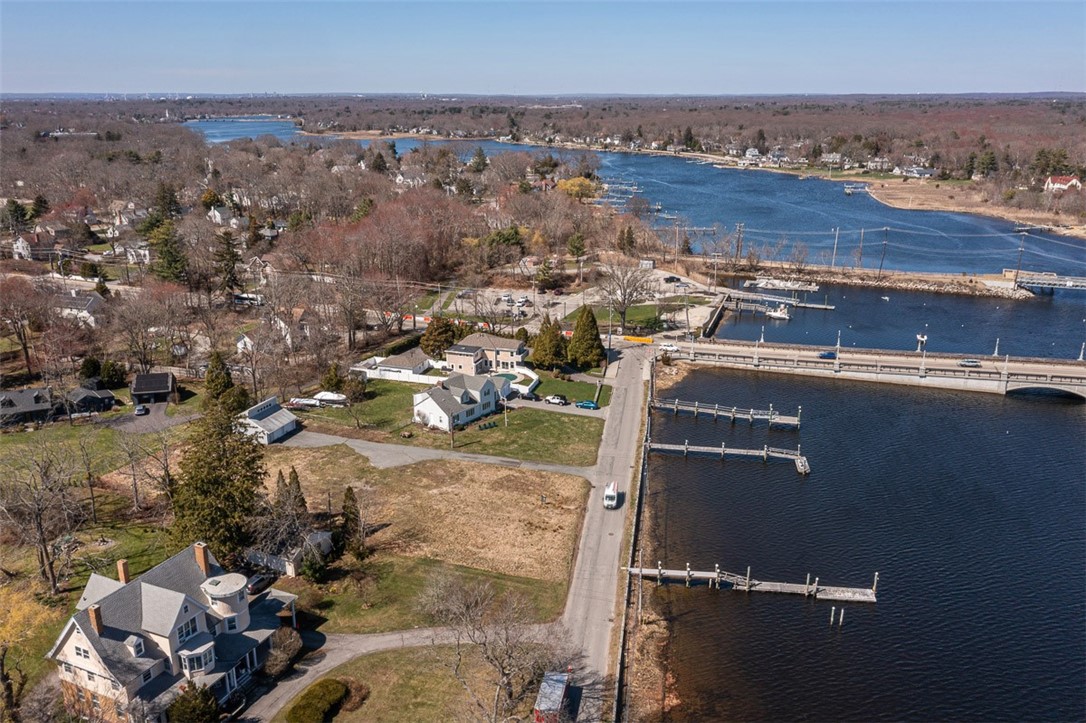 11 Mathewson Road Barrington, RI 02806 - Photo 7 of 10 Gallery Image 7