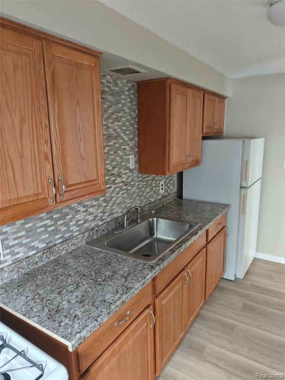 8030 Central Street, Unit 3 Center Line, MI 48015 - Photo 9 of 13