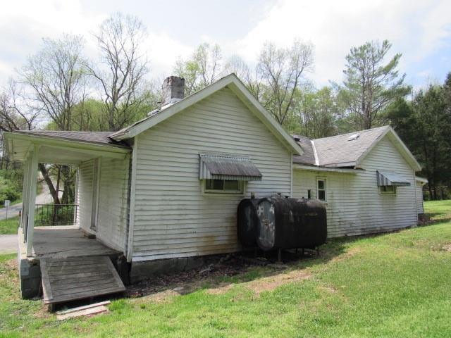 428 Grindstone Road Grindstone, PA 15442 - Photo 3 of 16