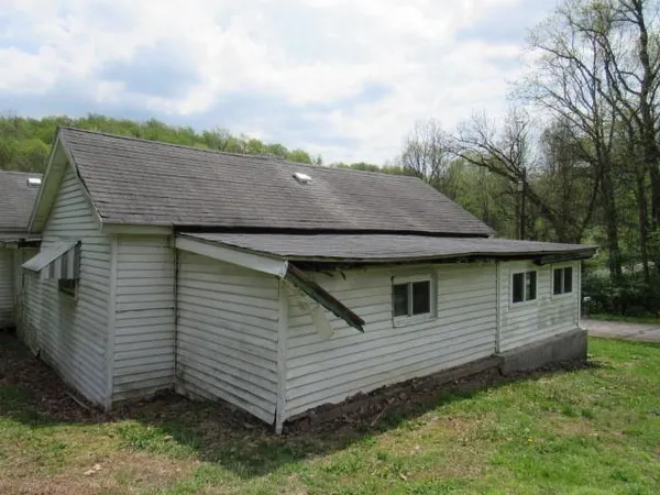 $17,500 | 428 Grindstone Road, Grindstone, PA 15442