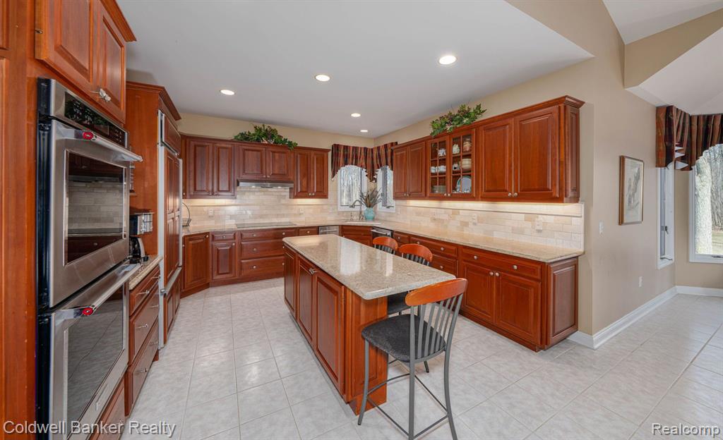 3849 Walnut Brook Drive Rochester Hills, MI 48309 - Photo 19 of 64