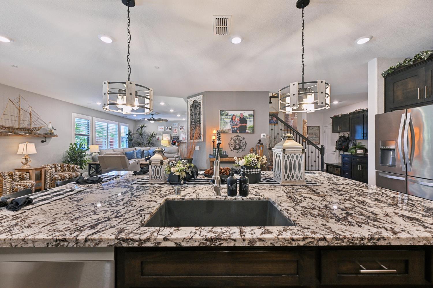 9016 Plympton Loop Roseville, CA 95747 - Photo 18 of 99 Gallery Image 18