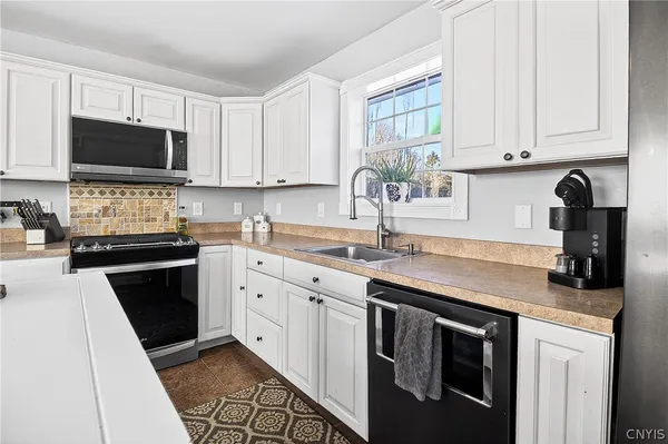 $415,000 | 388 Peck Road, Salisbury, NY 13454