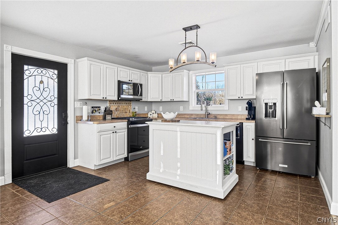 388 Peck Road Salisbury, NY 13454 - Photo 7 of 49 Kitchen with New Appliances
