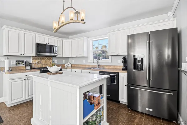 $415,000 | 388 Peck Road, Salisbury, NY 13454