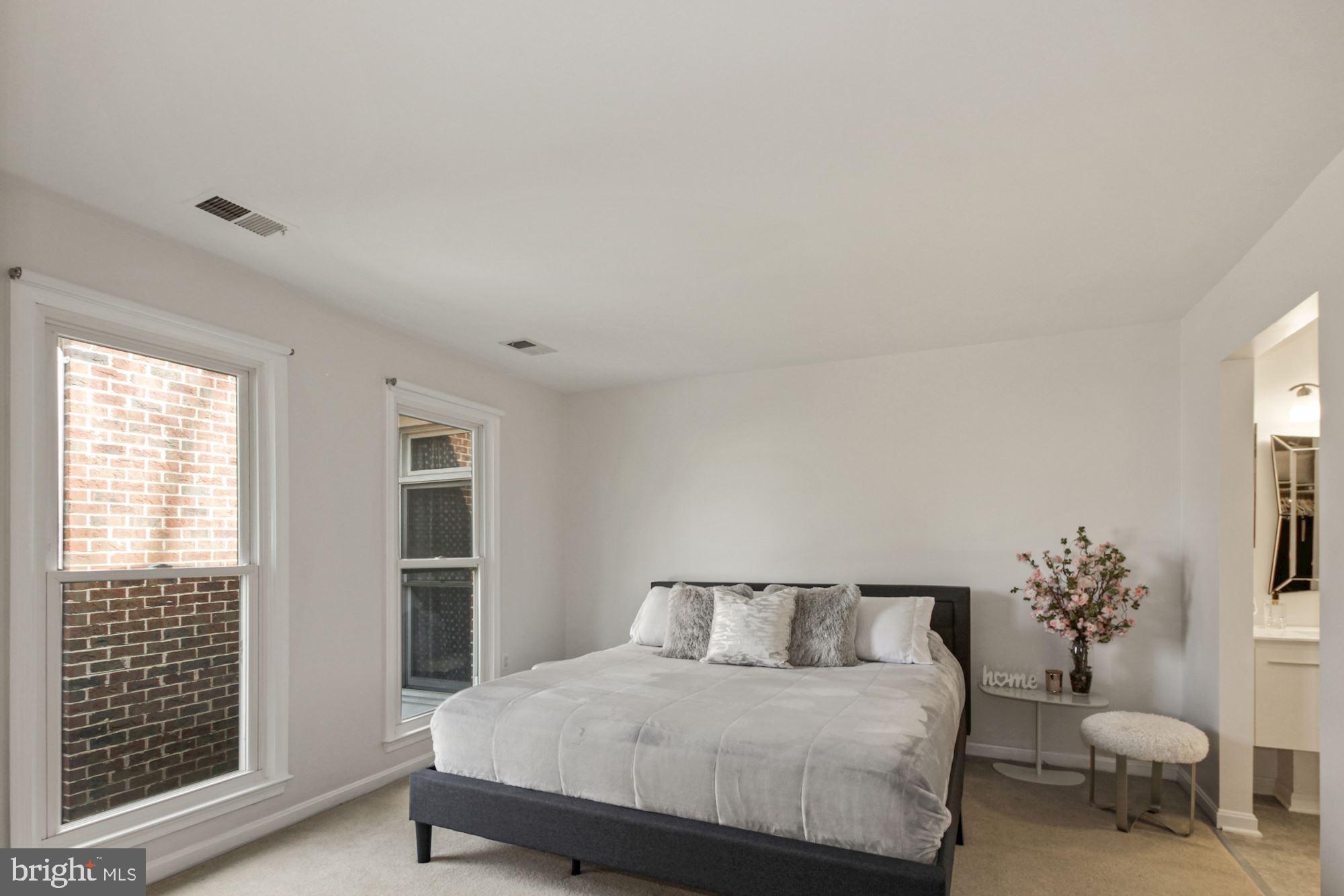 1106 Arcola Avenue Silver Spring, MD 20902 - Photo 18 of 33 1st Master bedroom
Upper Level