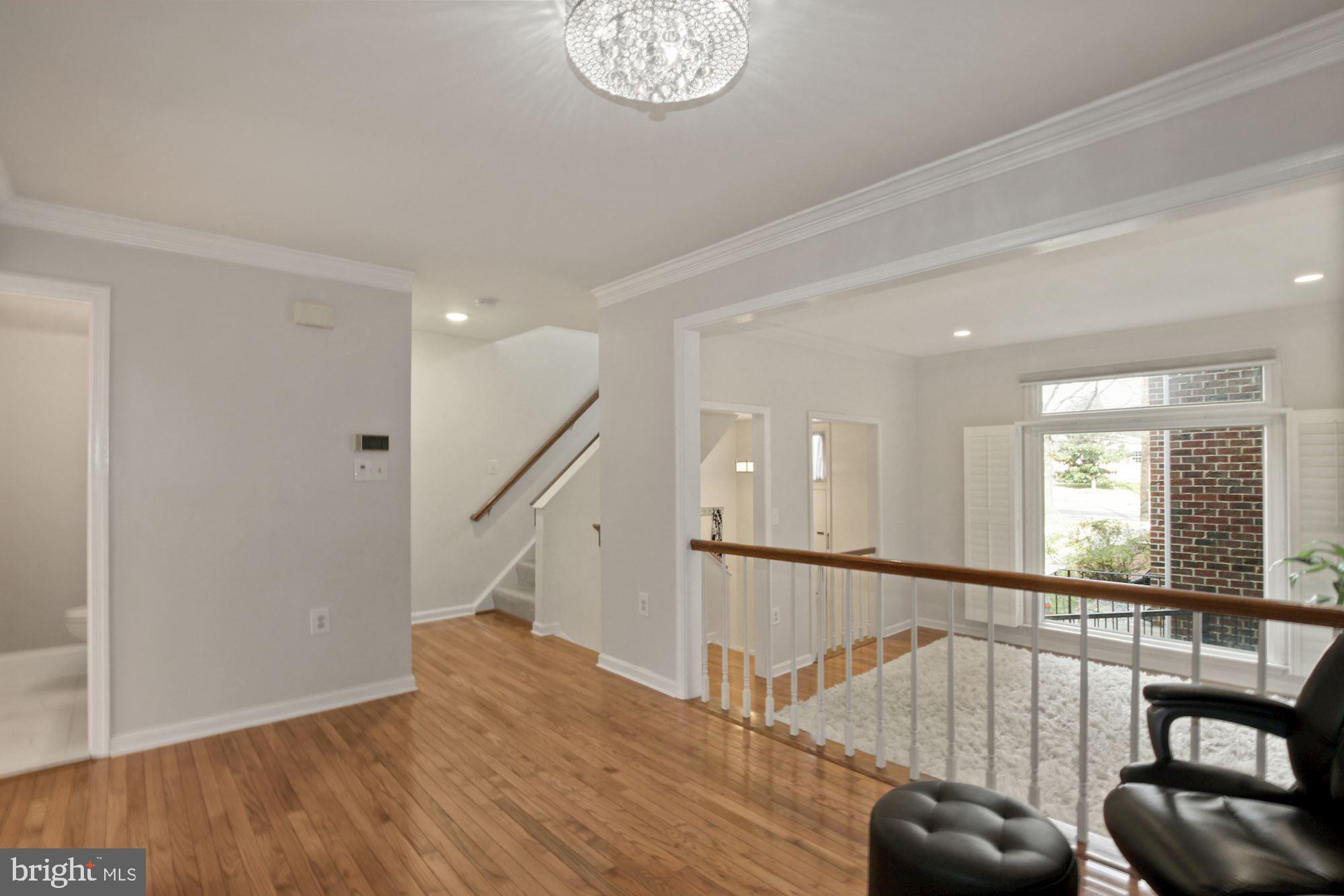 1106 Arcola Avenue Silver Spring, MD 20902 - Photo 5 of 33 Dining room