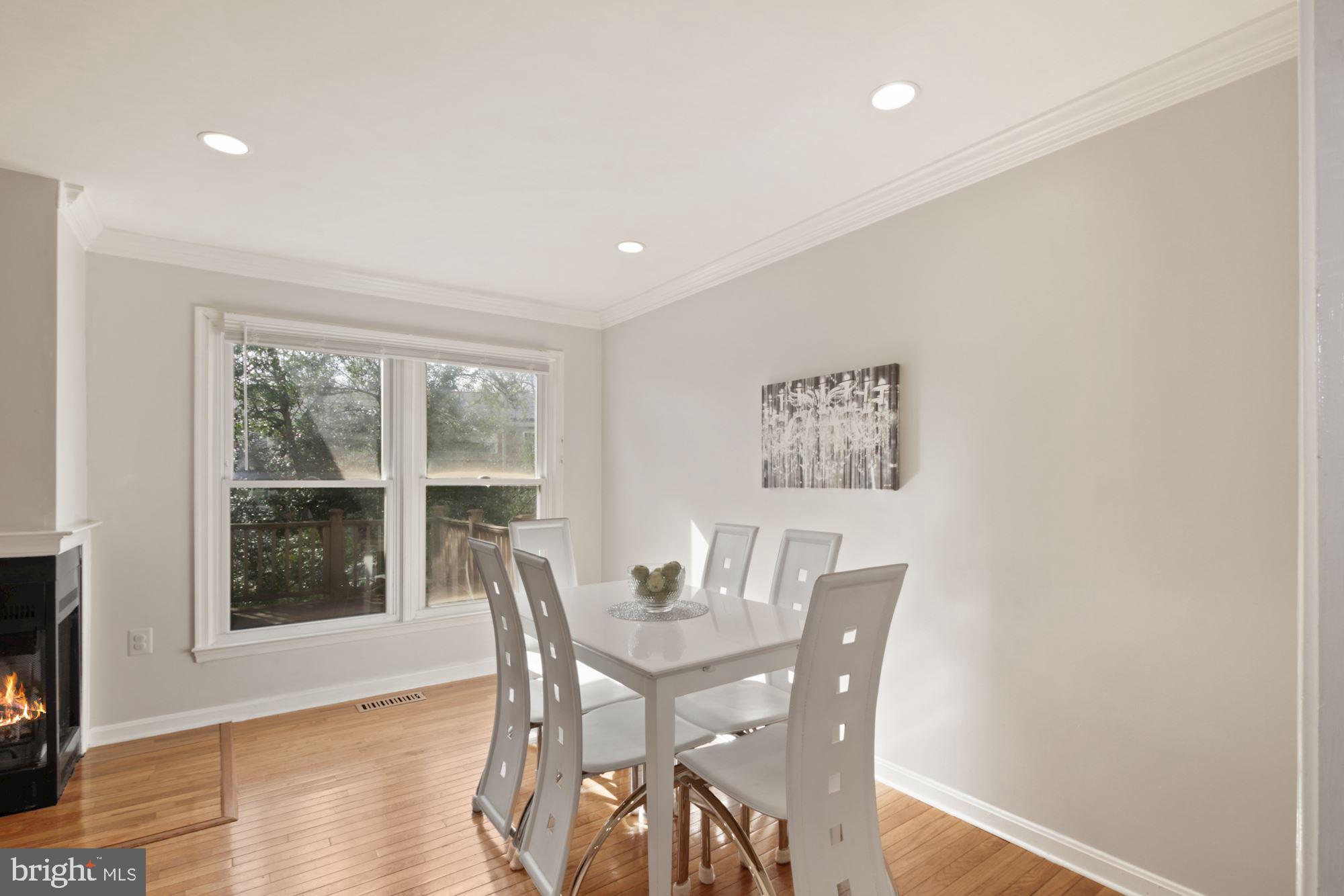 1106 Arcola Avenue Silver Spring, MD 20902 - Photo 10 of 33 Eat-in Kitchen