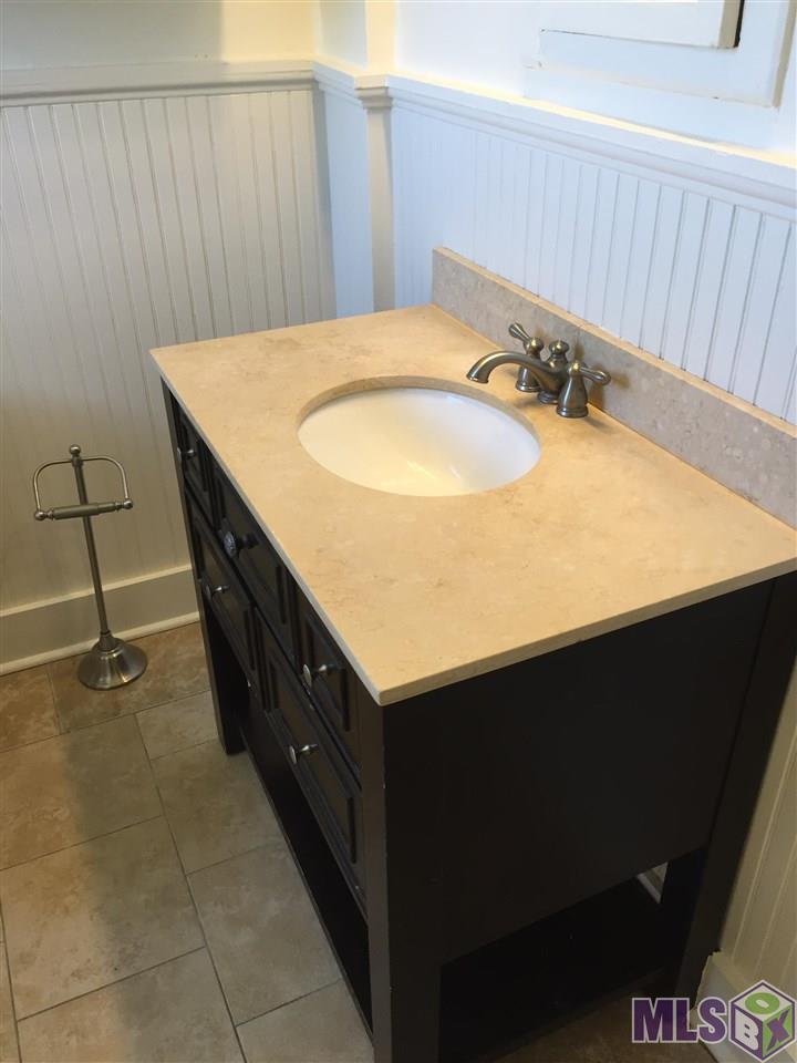 519 Europe Street, Unit 2 Baton Rouge, LA 70802 - Photo 4 of 28