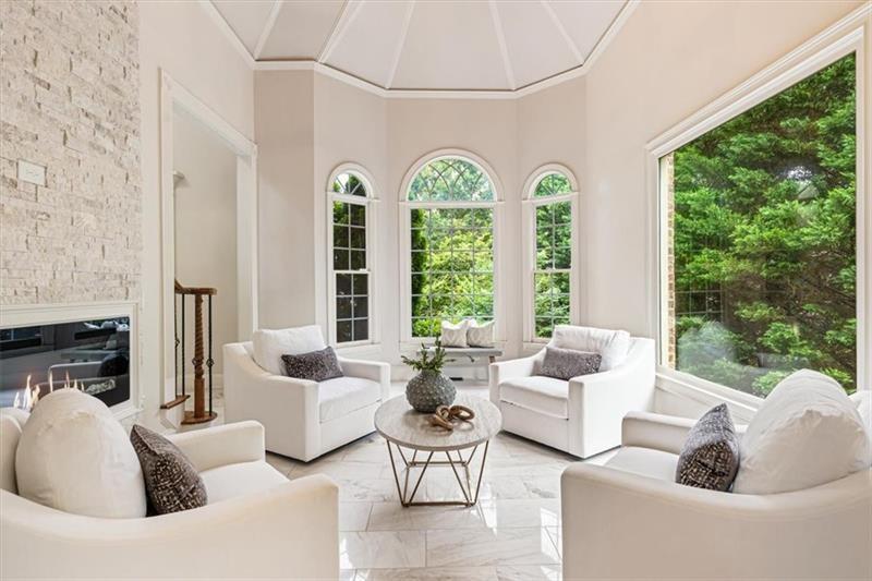 392 Lum Crowe Road Roswell, GA 30075 - Photo 11 of 108 Gallery Image 11