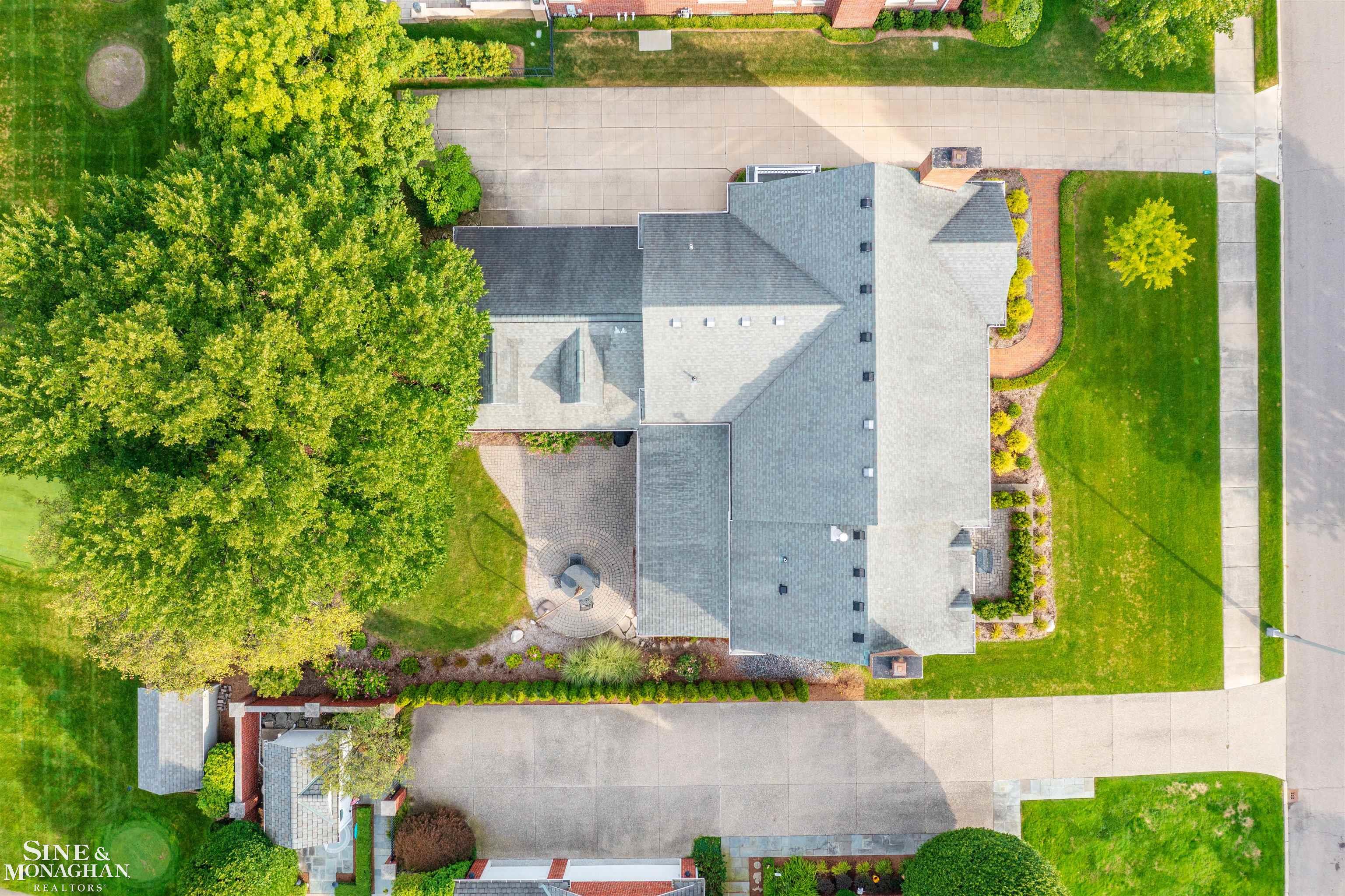 825 Bishop Road Grosse Pointe, MI 48230 - Photo 59 of 67 50189174-45a0efca-b0d7-40b4-b68a-1aa0199c8df3.JPG