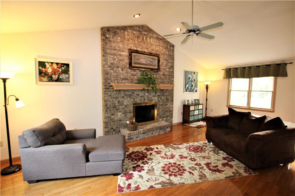 20 Doniport Road Baden, PA 15005 - Photo 5 of 25