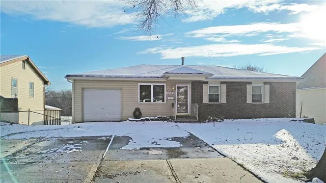 $249,000 | 8501 Northeast 56th Street, Kansas City, MO 64119