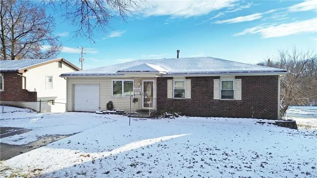 $249,000 | 8501 Northeast 56th Street, Kansas City, MO 64119