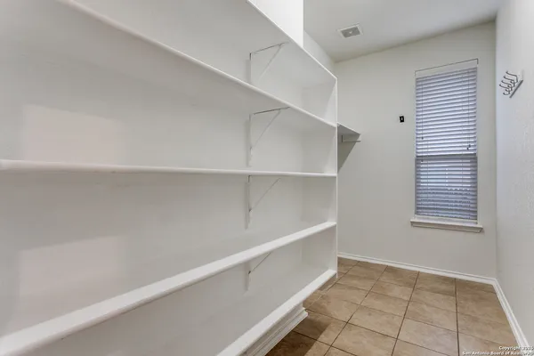 $1,750 | 705 High Trail Road, Schertz, TX 78108