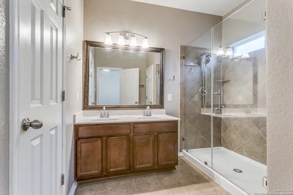 $1,750 | 705 High Trail Road, Schertz, TX 78108