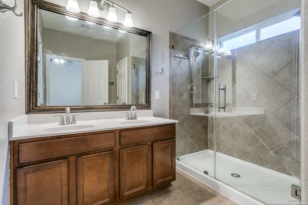 $1,750 | 705 High Trail Road, Schertz, TX 78108