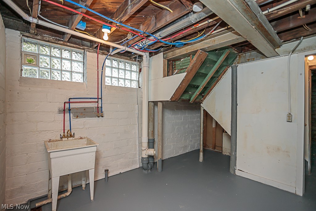 992 Greyton Road Cleveland Heights, OH 44112 - Photo 33 of 35 Gallery Image 33