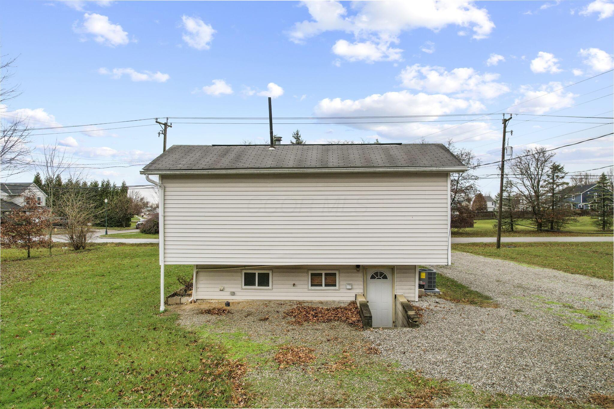 7617 Summit Road Southwest Pataskala, OH 43062 - Photo 39 of 54 42-web-or-mls-DJI_0411