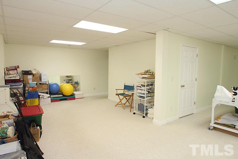 8209 Eden Close Court Raleigh, NC 27613 - Photo 17 of 20