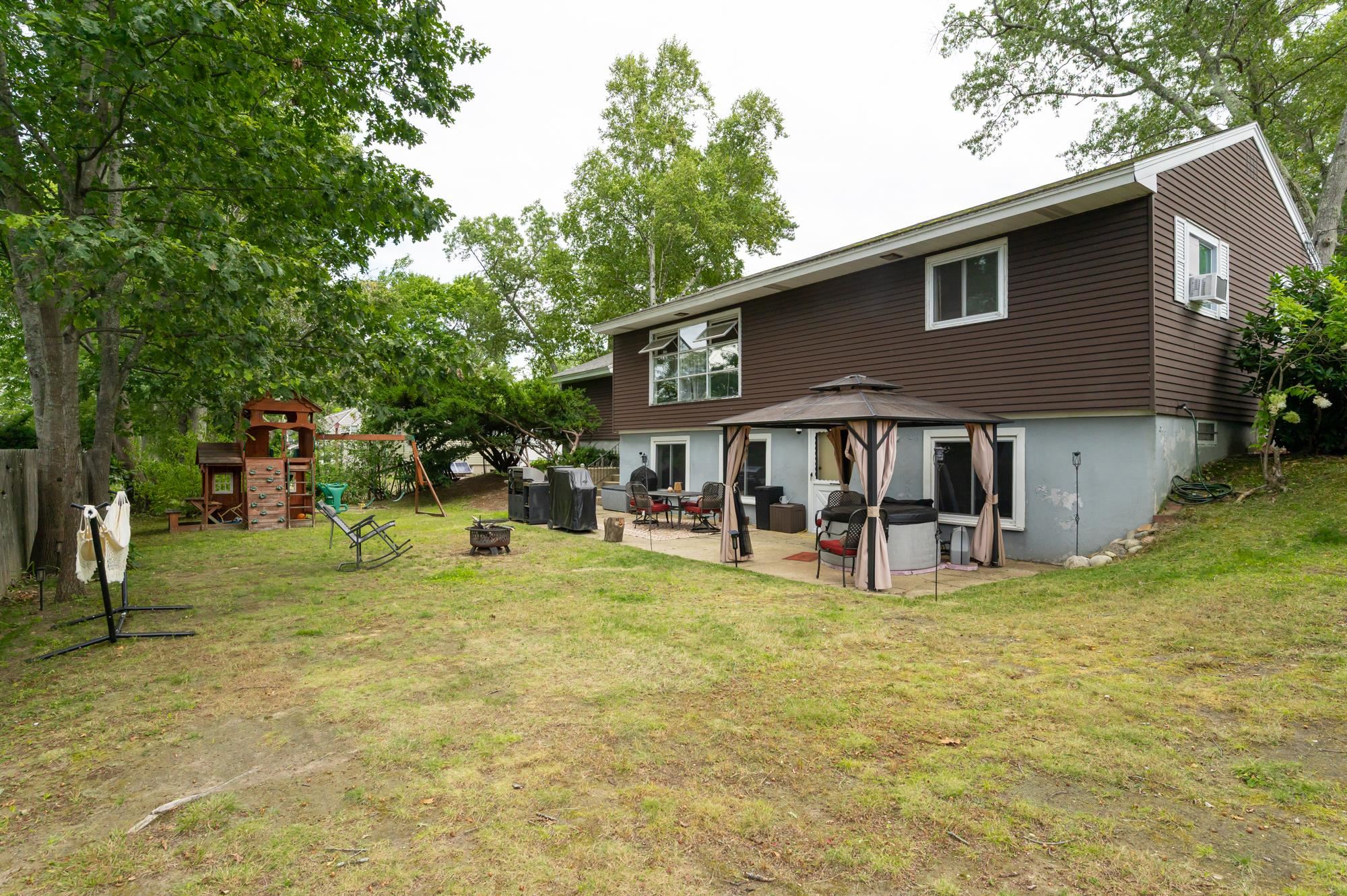 180 Hillhaven Road Manchester, NH 03104 - Photo 6 of 41