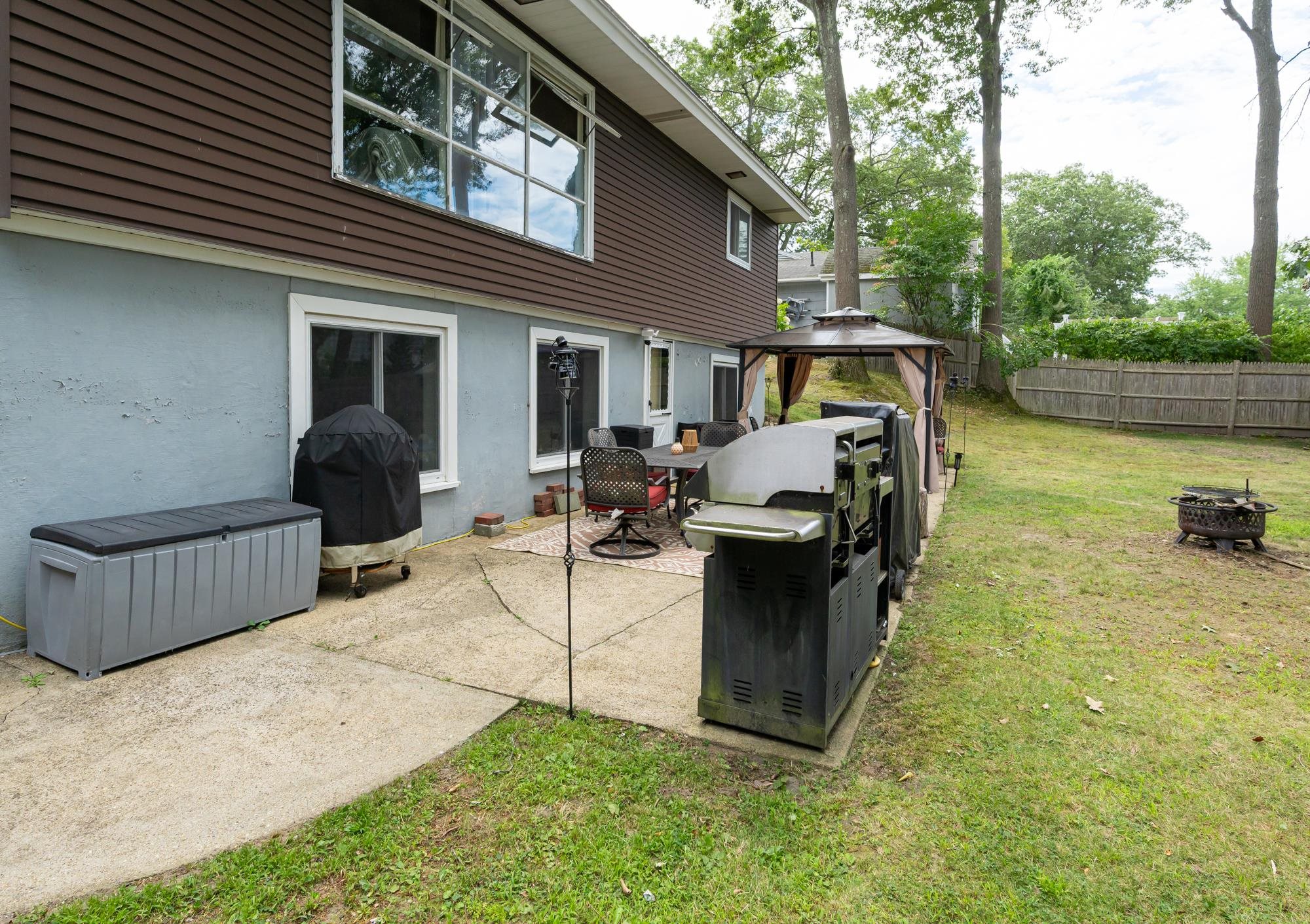180 Hillhaven Road Manchester, NH 03104 - Photo 8 of 41