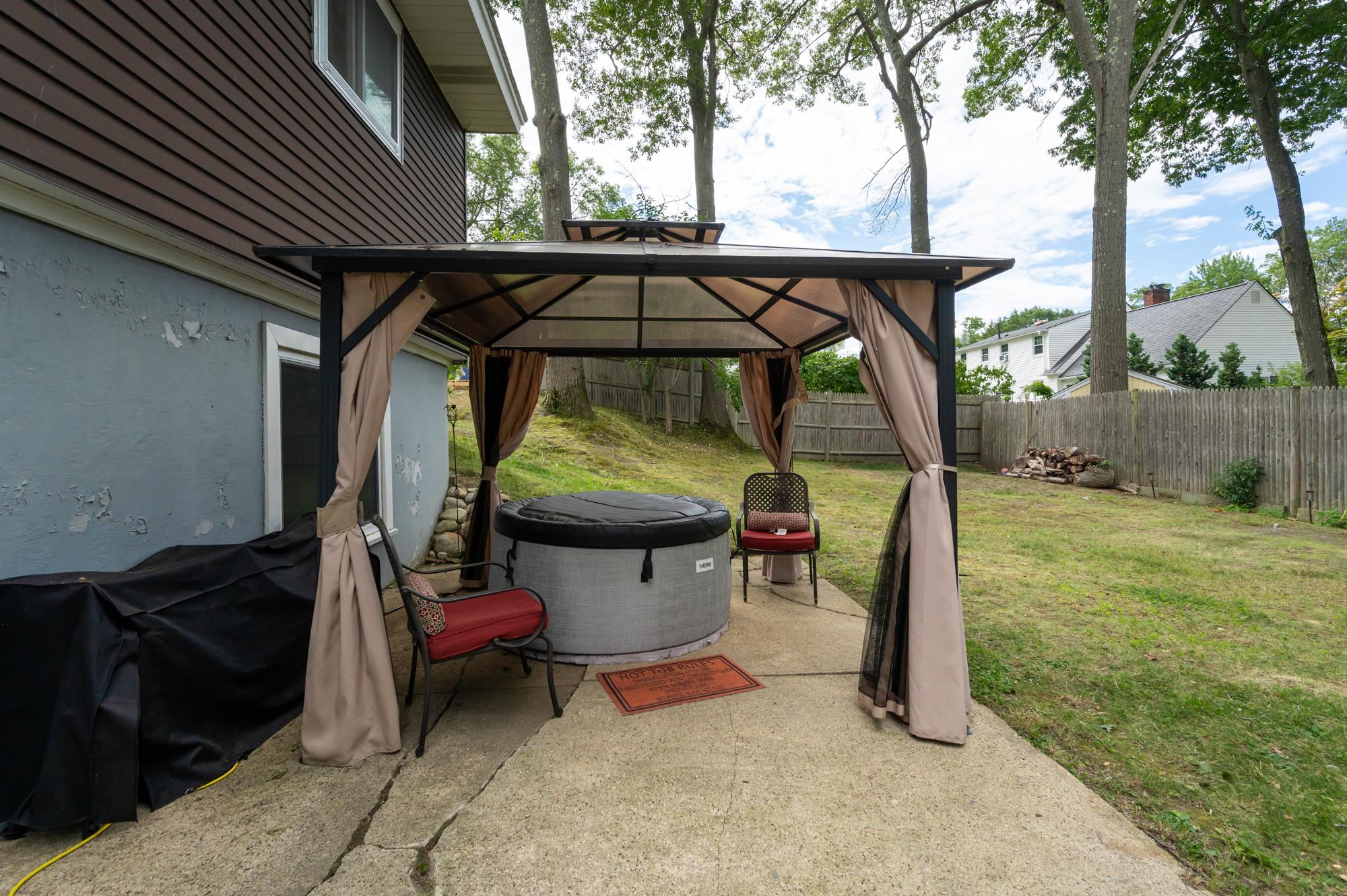 180 Hillhaven Road Manchester, NH 03104 - Photo 10 of 41