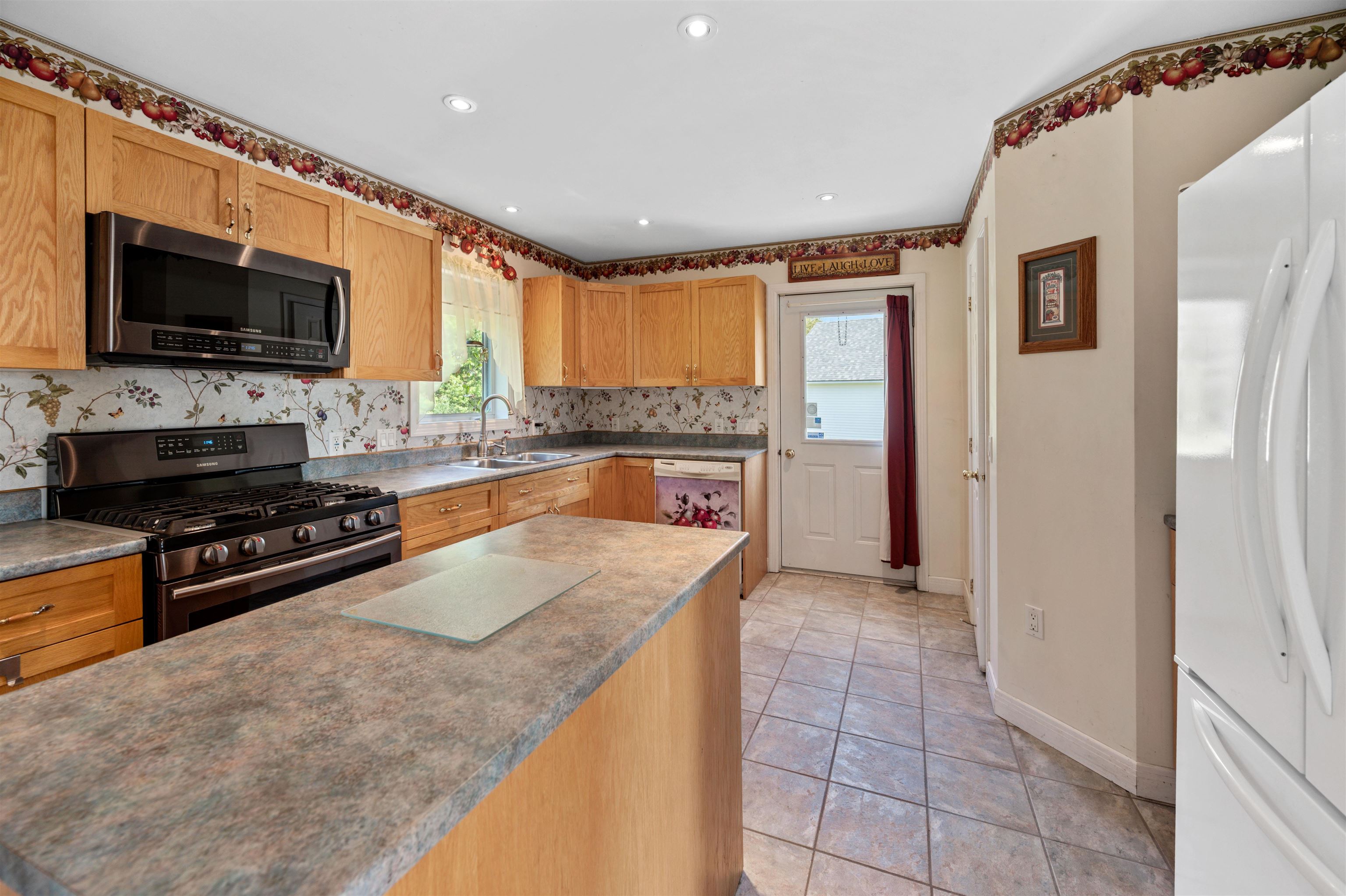 2501 Oneida Road Danville, VT 05828 - Photo 7 of 29