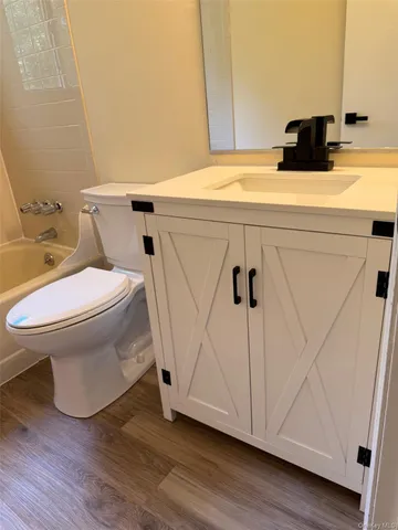 $279,900 | 276 Temple Hill Road, Unit 2606, New Windsor, NY 12553