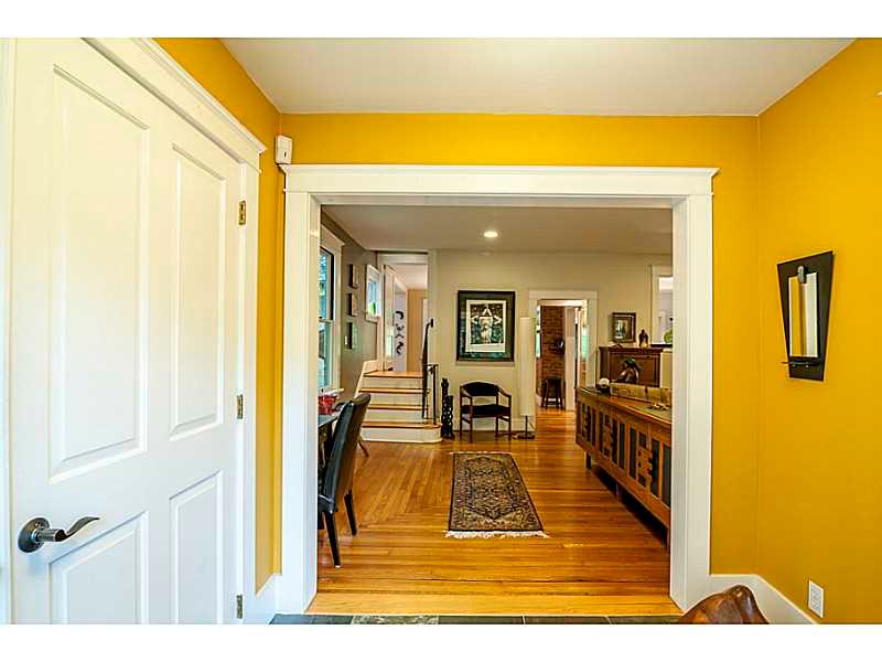 708 Delafield Road Fox Chapel, PA 15215 - Photo 2 of 20 Entry/Foyer.