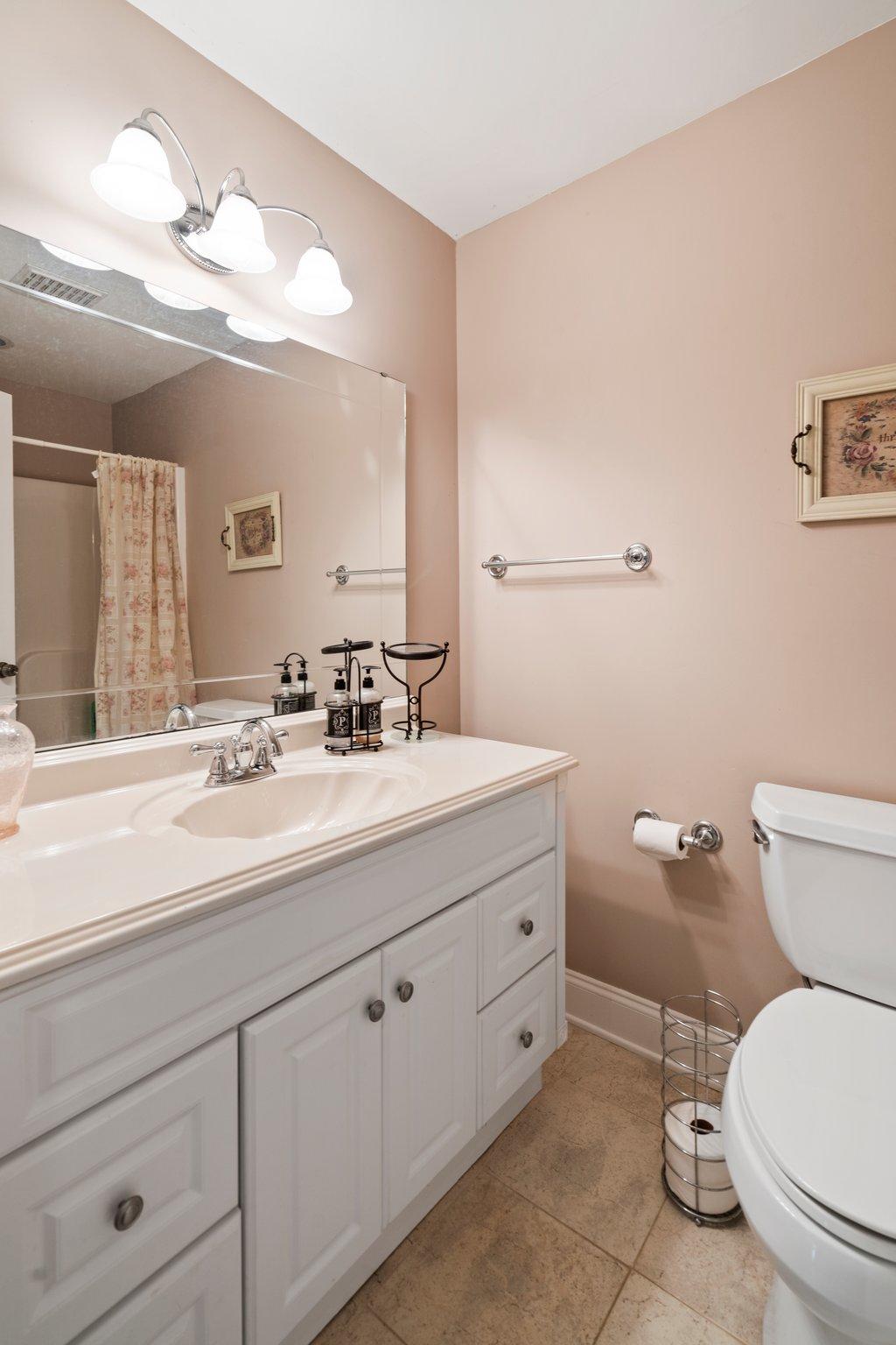 215 White Oak Valley Road Cleveland, TN 37312 - Photo 31 of 31 Full bathroom